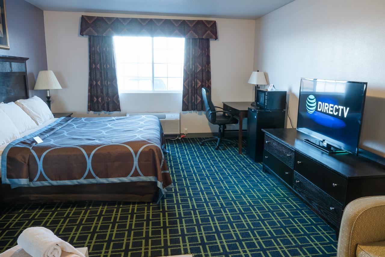 Cobblestone Inn & Suites - Platteville Eksteriør billede