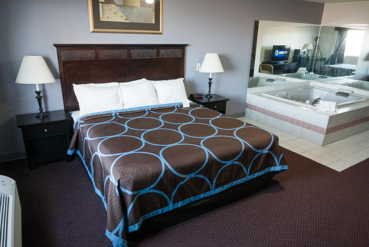 Cobblestone Inn & Suites - Platteville Eksteriør billede