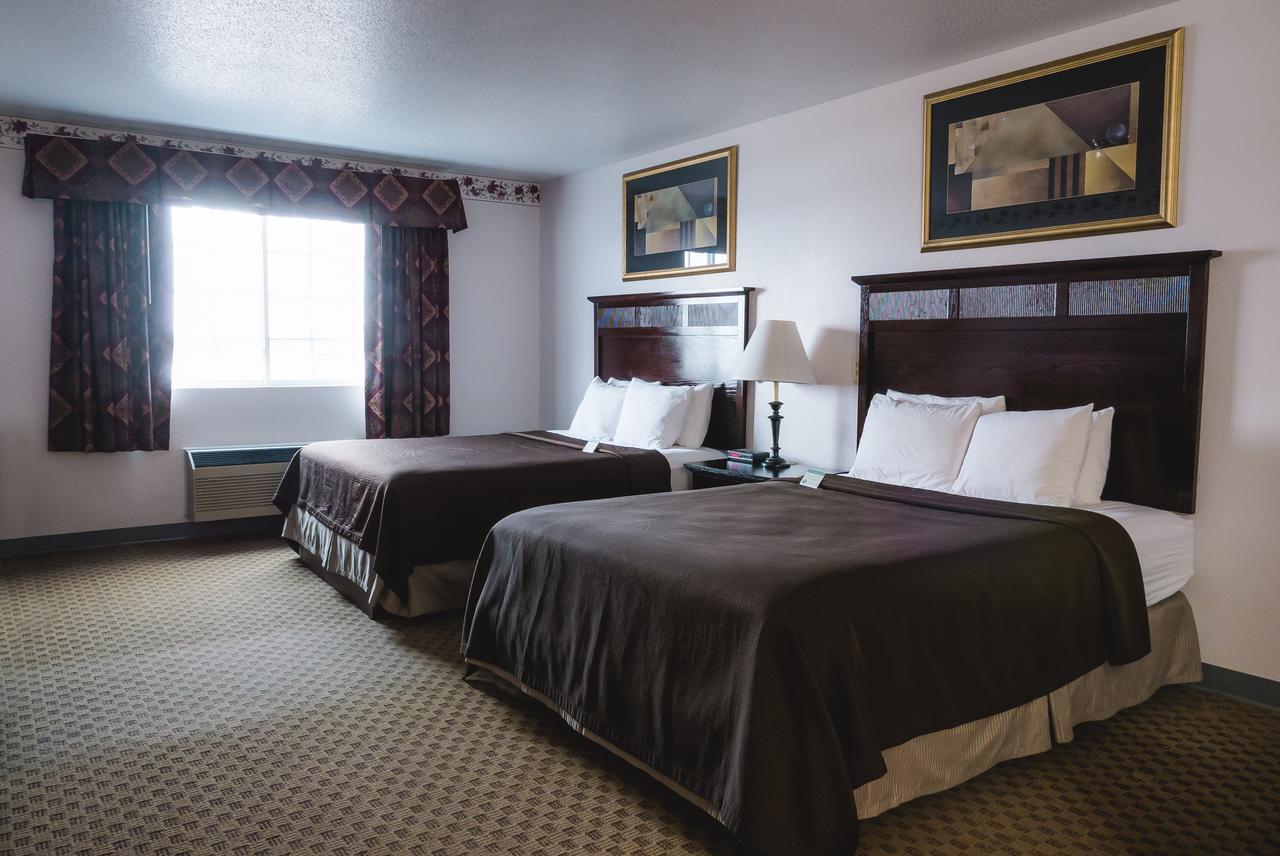 Cobblestone Inn & Suites - Platteville Eksteriør billede
