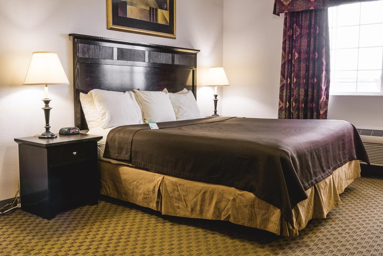 Cobblestone Inn & Suites - Platteville Eksteriør billede