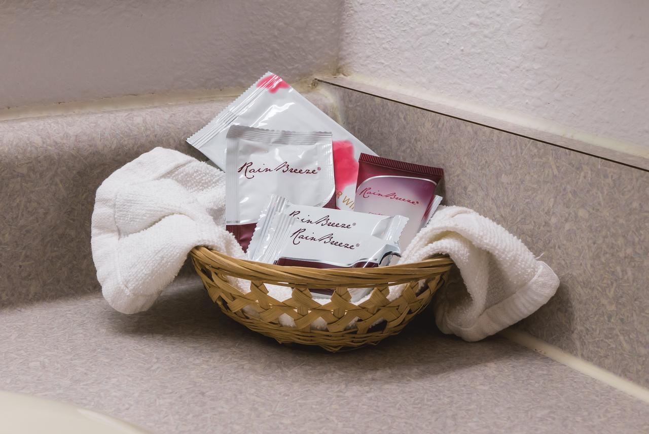 Cobblestone Inn & Suites - Platteville Eksteriør billede
