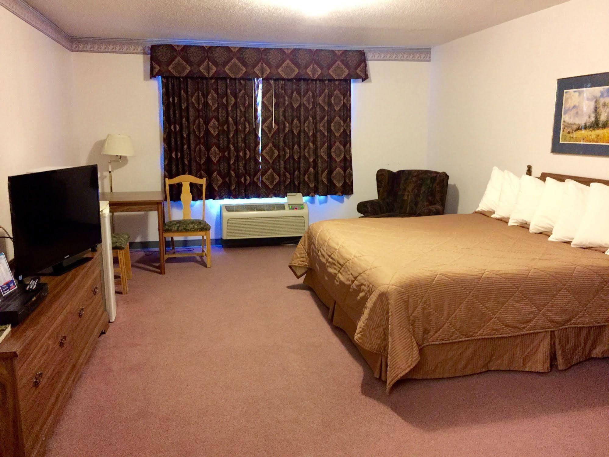 Cobblestone Inn & Suites - Platteville Eksteriør billede